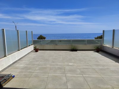 Apartamento ID.334 - Apartamento a la ventafrente al mar con gran terraza de 38 m² en Piriápolis !!