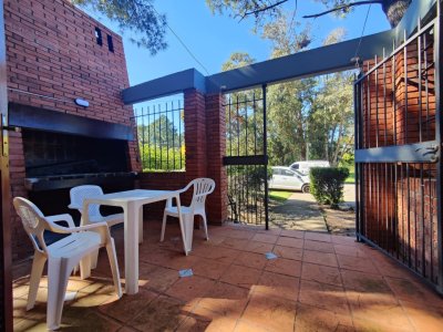 Apartamento ID.362 - Apartamento en alquiler en Piriápolis, planta baja con patio y 2 dormitorios