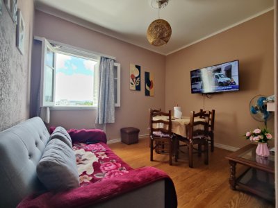 Apartamento ID.339 - Apartamento en venta en Piriápolis, a 30 m de la playa - Edificio Rambla