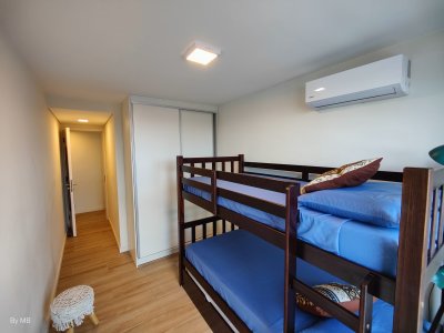 Apartamento ID.157 - Apartamento a la venta frente al mar en Piriapolis