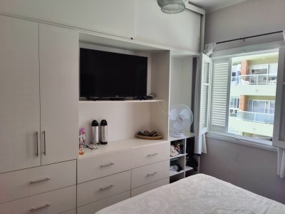 Apartamento ID.339 - Apartamento en venta en Piriápolis, a 30 m de la playa - Edificio Rambla