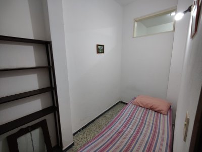 Apartamento ID.228 - Apartamento a la venta en Piriapolis a metros de la Rambla con local comercial o vivienda !
