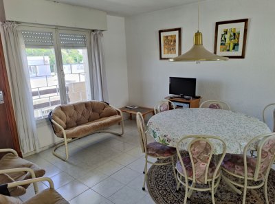 Apartamento ID.222 - Alquiler anual en Piriapolis, apartamento en pleno centro !!!