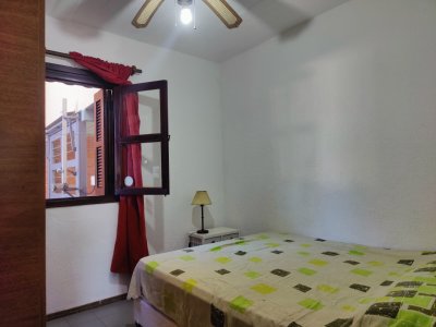 Apartamento ID.362 - Apartamento en alquiler en Piriápolis, planta baja con patio y 2 dormitorios