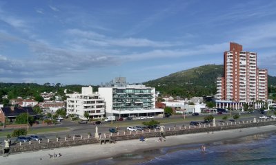 Apartamento ID.334 - Apartamento a la ventafrente al mar con gran terraza de 38 m² en Piriápolis !!