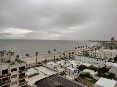 Apartamento ID.349 - Alquiler anual en el centro de Piriápolis - 2 dormitorios, cochera y vista a la Rambla