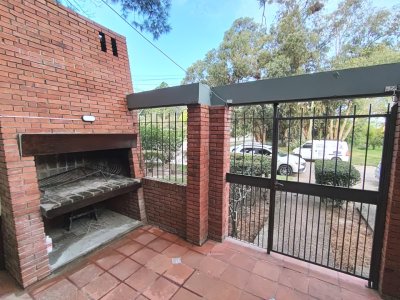 Apartamento ID.362 - Apartamento en alquiler en Piriápolis, planta baja con patio y 2 dormitorios