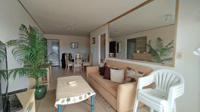 Apartamento ID.151 - Piriapolis, apartamento en venta con vista al mar sobre la Rambla,