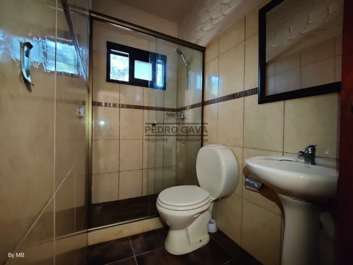Casa ID.217 - Piriapolis, Exclusiva casa quinta en venta a 1000 metros de la playa