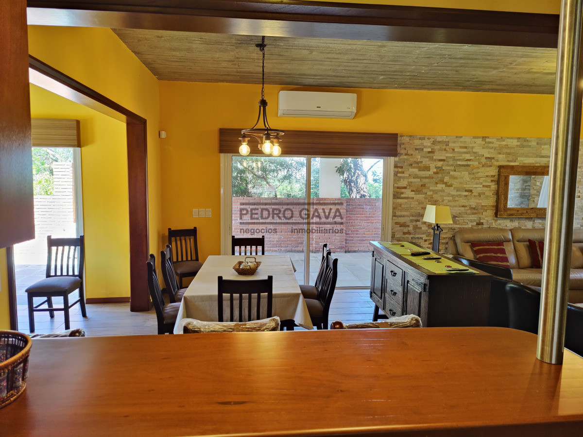 Casa ID.15 - ¡Casa a la venta en Piriápolis! Confort, calidad y mar, todo en un solo lugar.