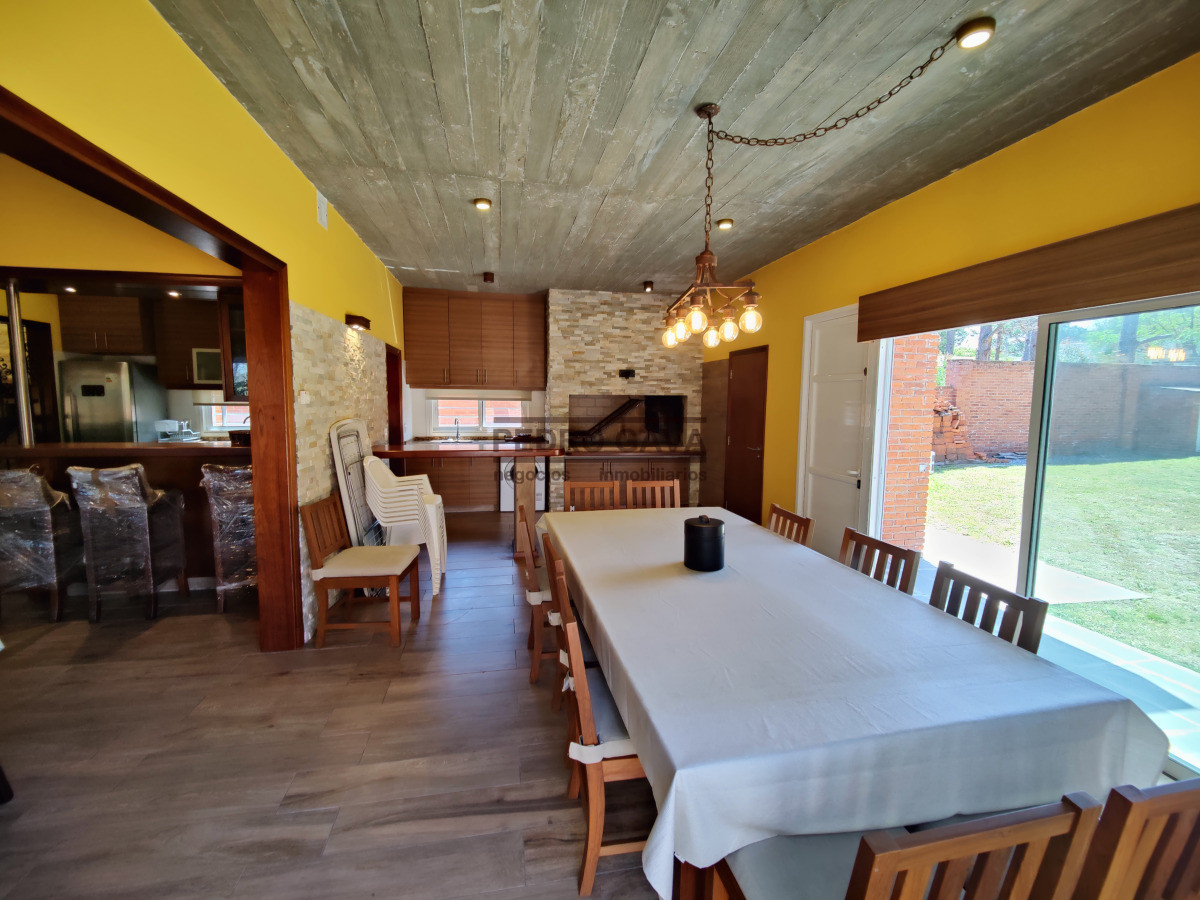 Casa ID.15 - ¡Casa a la venta en Piriápolis! Confort, calidad y mar, todo en un solo lugar.