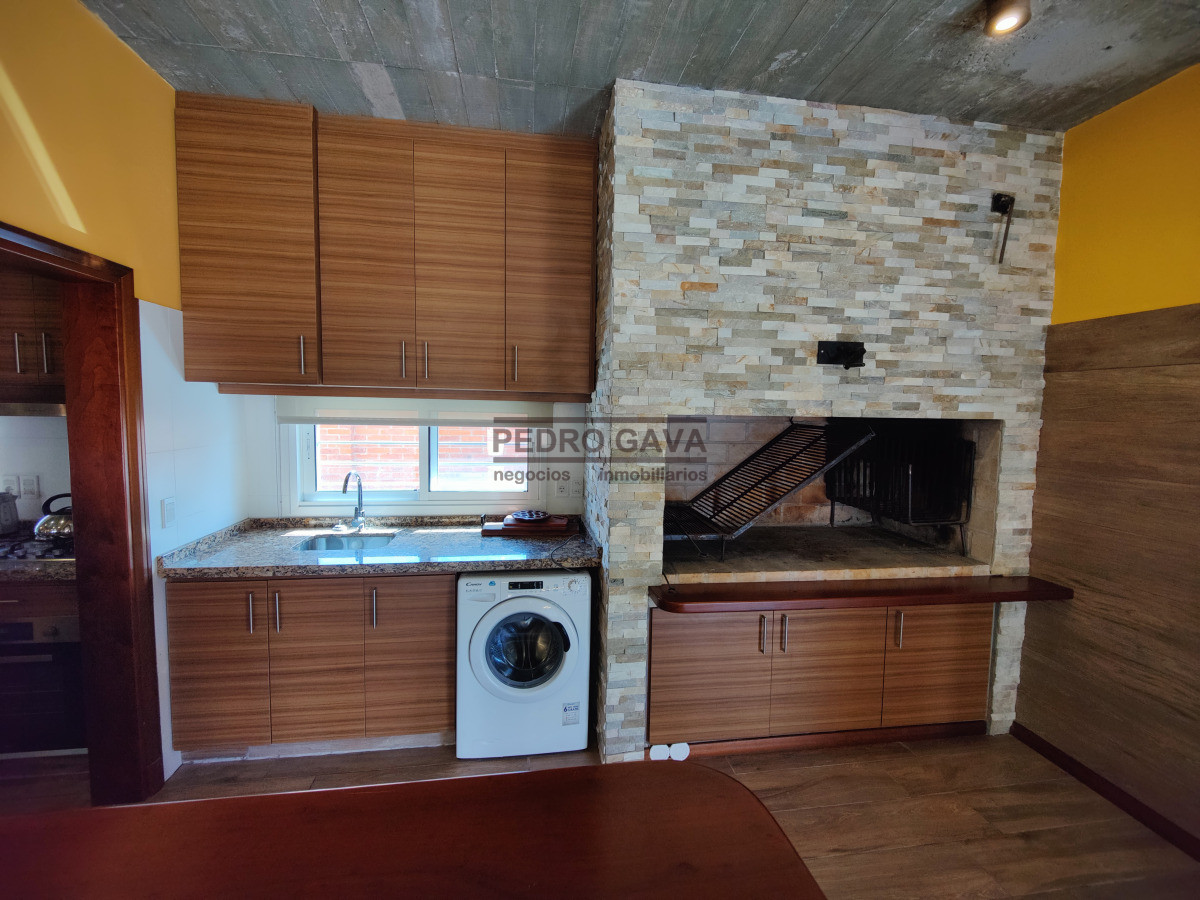 Casa ID.15 - ¡Casa a la venta en Piriápolis! Confort, calidad y mar, todo en un solo lugar.