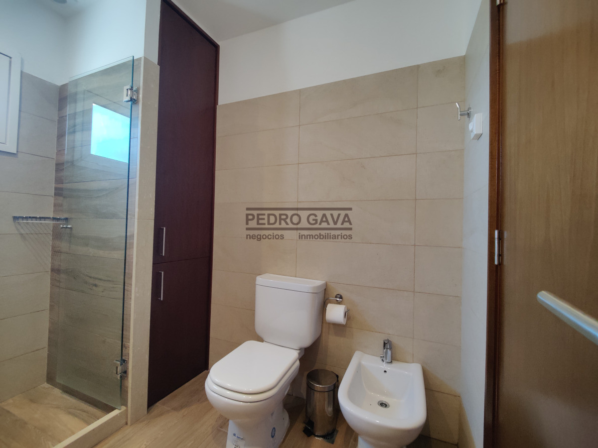 Casa ID.15 - ¡Casa a la venta en Piriápolis! Confort, calidad y mar, todo en un solo lugar.