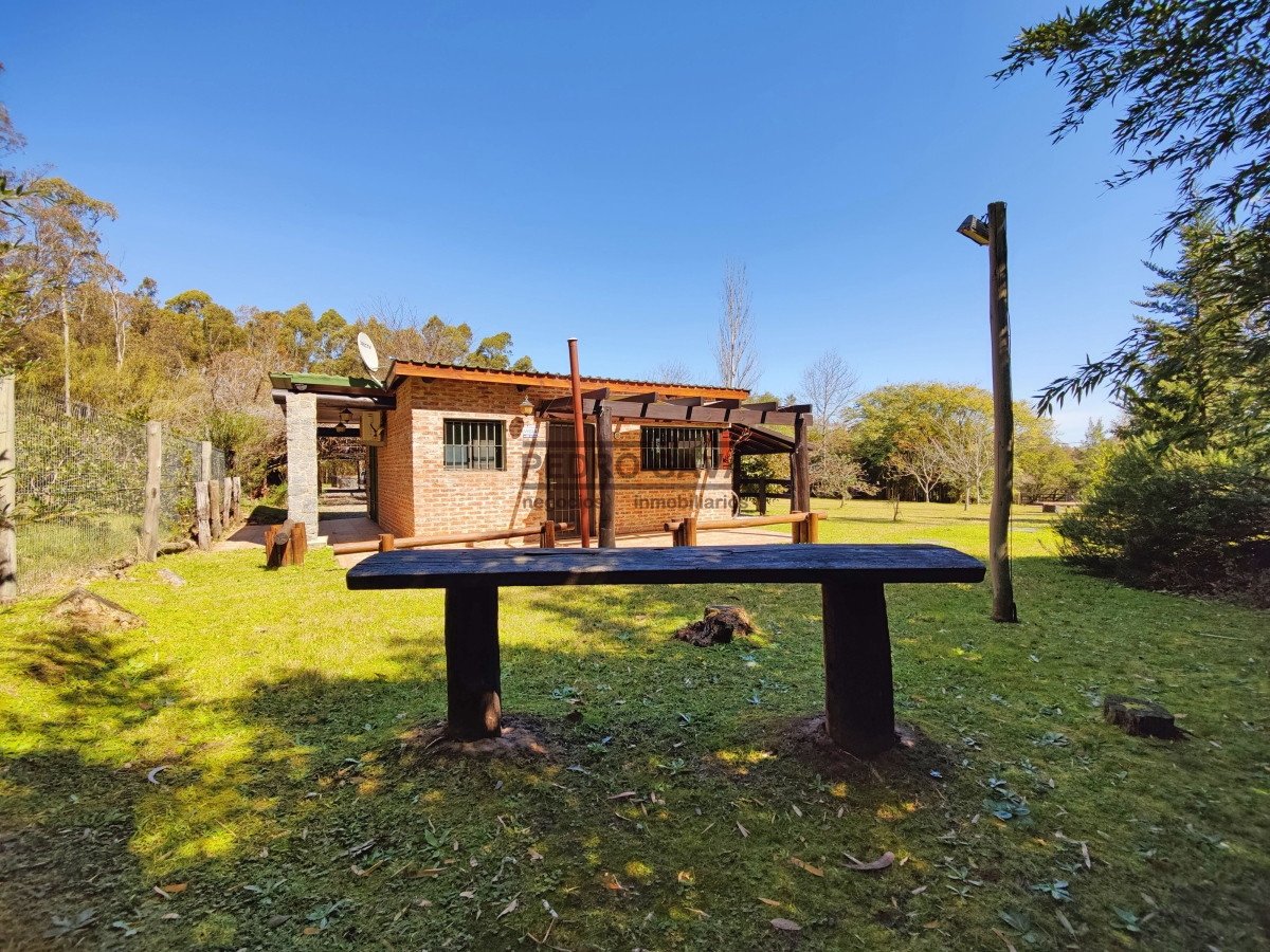 Casa ID.194 - Entre sierras y mar, Chalet de calidad a la venta en Balneario Bella Vista, Piriapolis.