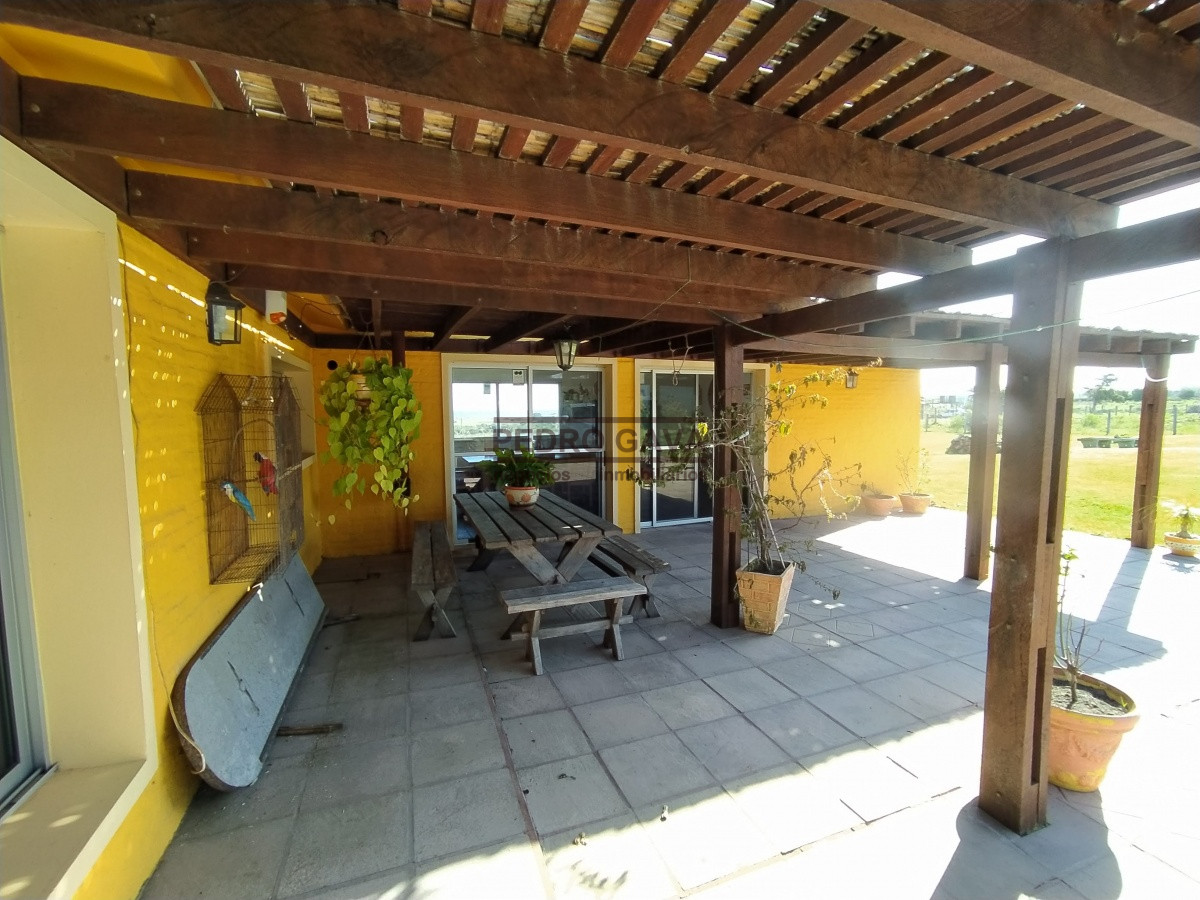 Casa ID.14 - Casa en venta en Punta Negra a metros del mar.-