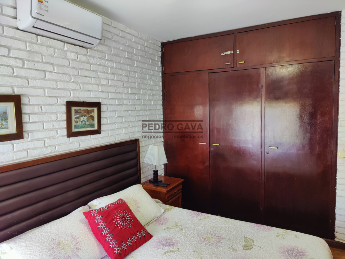 Casa ID.380 - Casa en venta en Barrio Los Ángeles, Piriápolis, a 50 metros de la Rambla