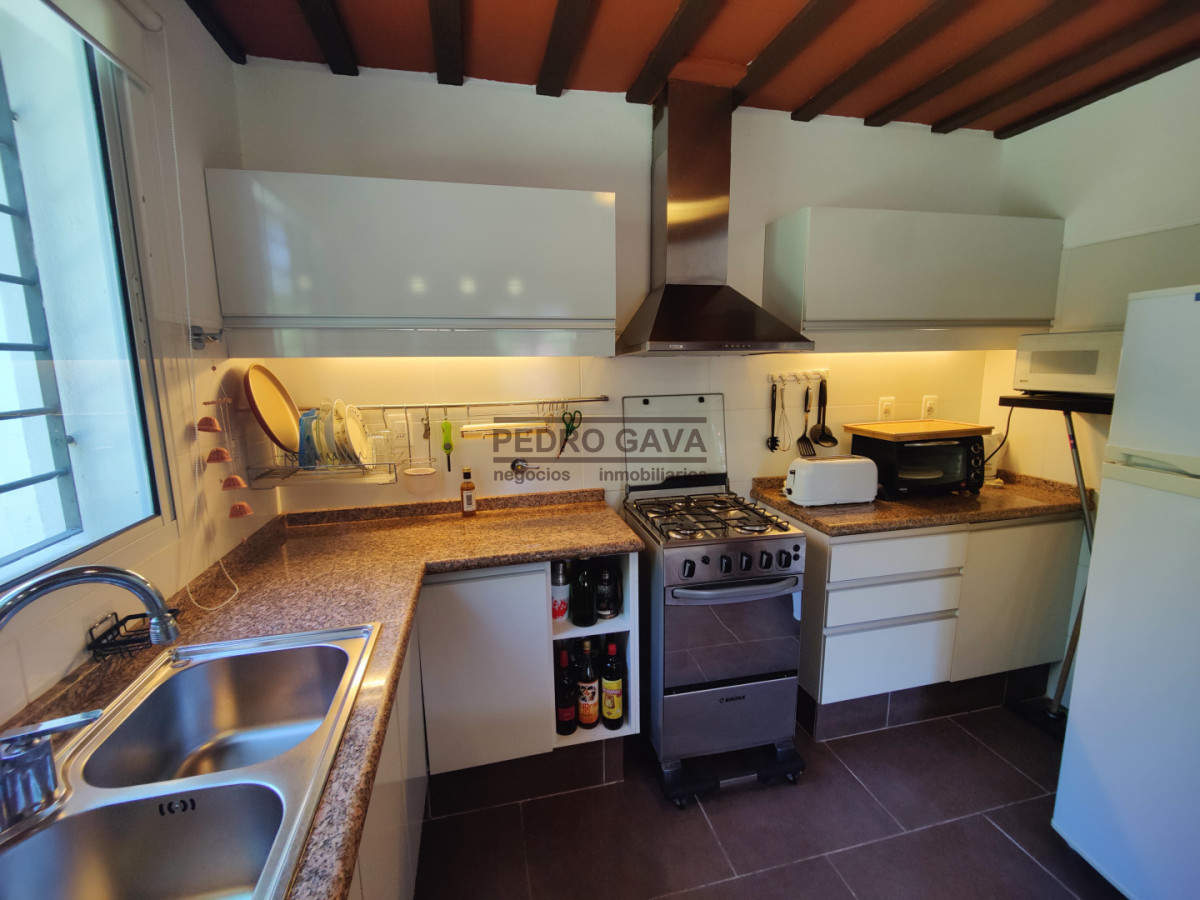 Casa ID.340 - Casa en venta en Playa Hermosa, Piriápolis - 3 dormitorios, parque y garage