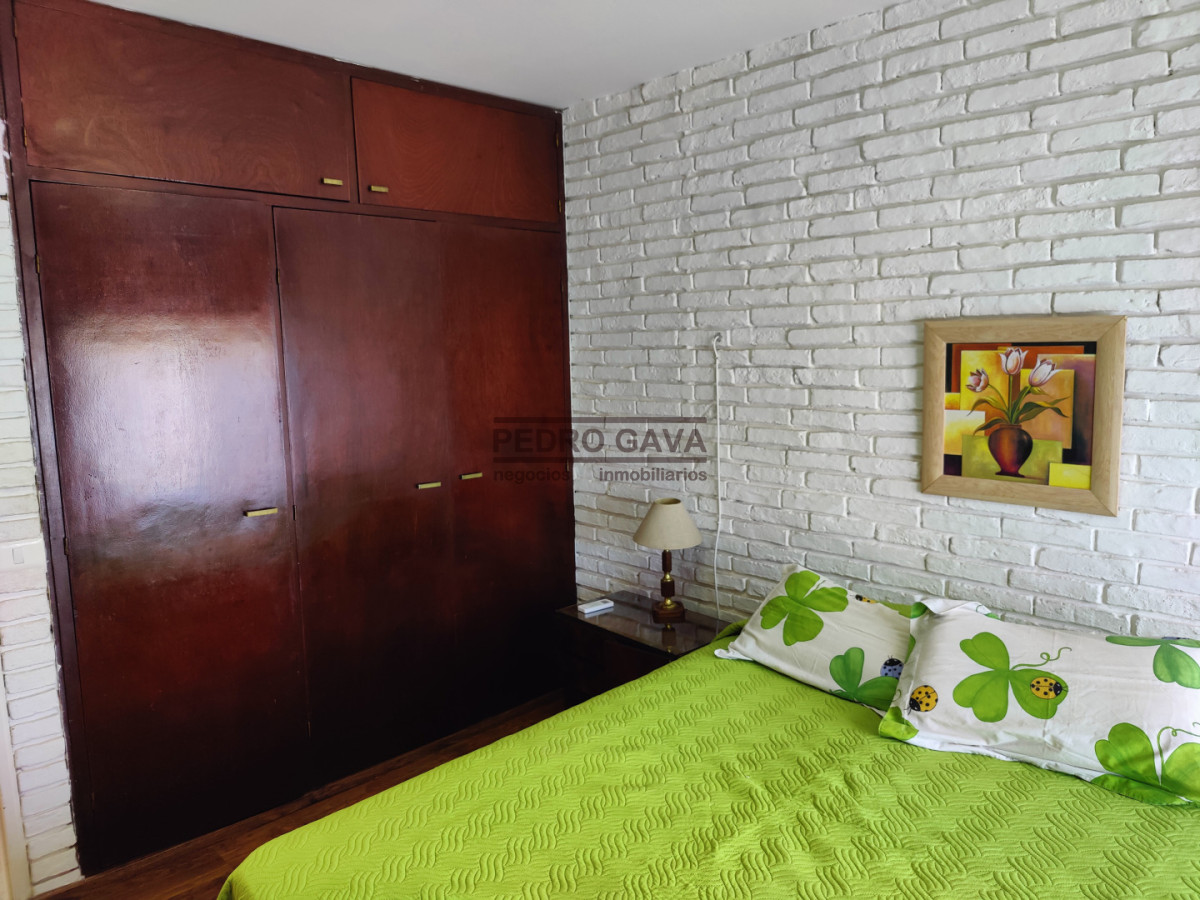Casa ID.380 - Casa en venta en Barrio Los Ángeles, Piriápolis, a 50 metros de la Rambla