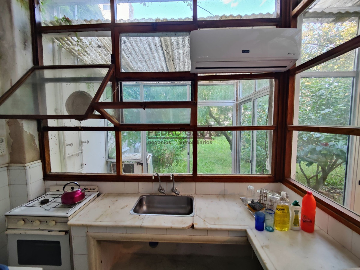 Casa ID.231 - ! Oportunidad en Piriapolis, local con vivienda sobre calle Tucuman !