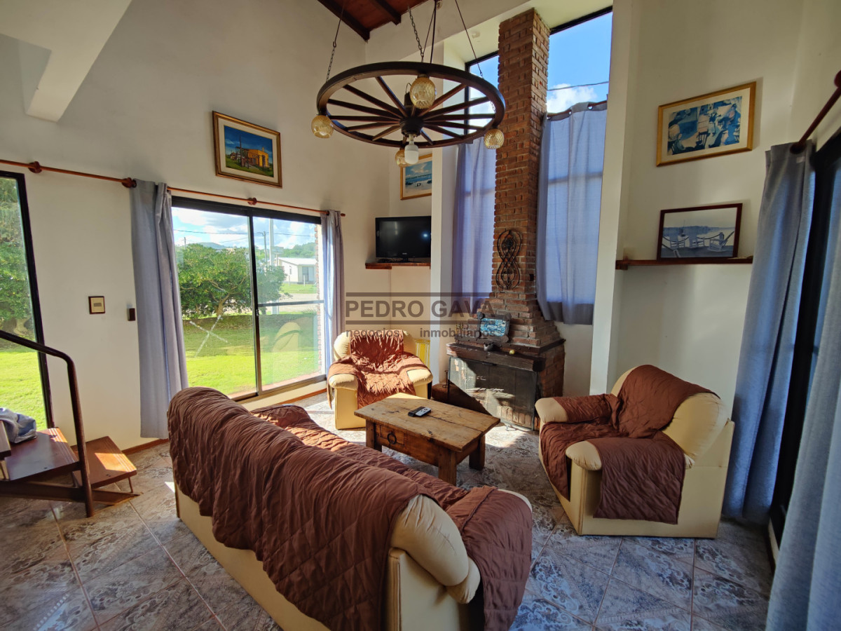 Casa ID.352 - Casa en Punta Negra a 150 m del mar, con quincho independiente y piscina