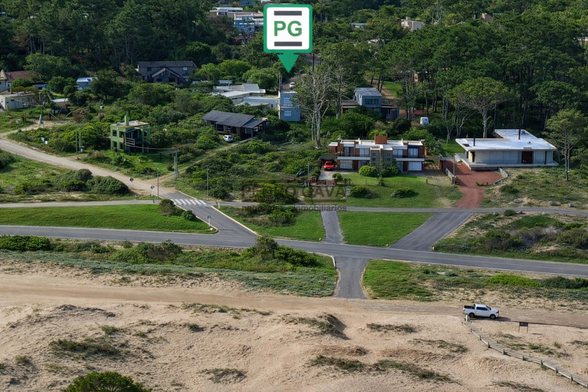 Casa ID.358 - Casa en venta en Punta Colorada, Piriápolis, entorno tranquilo y a pasos del mar