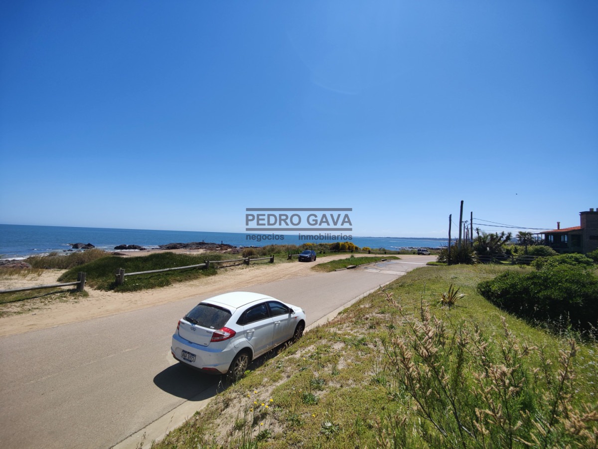 Casa ID.329 - Casa a la venta frente a Playa de los Lamas - luz, vistas y confort en cada ambiente