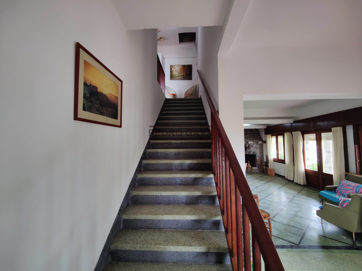 Casa ID.55 - Chalet con historia y vistas únicas - Piriápolis, falda del Cerro San Antonio