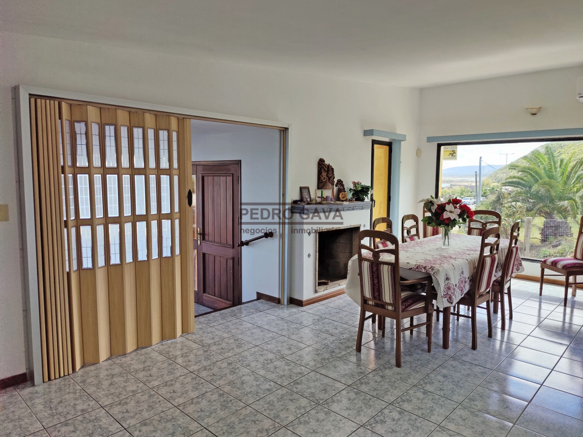 Casa ID.230 - Tu lugar soñado en Piriápolis!! Casa a la venta frente al mar sobre la Rambla de Punta Fria.