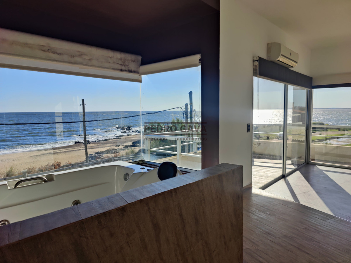 Casa ID.329 - Casa a la venta frente a Playa de los Lamas - luz, vistas y confort en cada ambiente