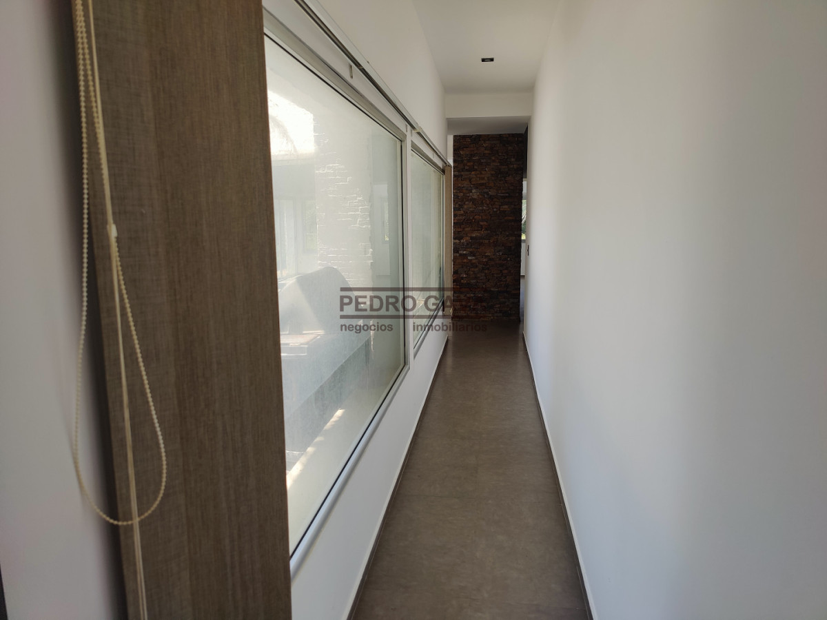 Casa ID.329 - Casa a la venta frente a Playa de los Lamas - luz, vistas y confort en cada ambiente