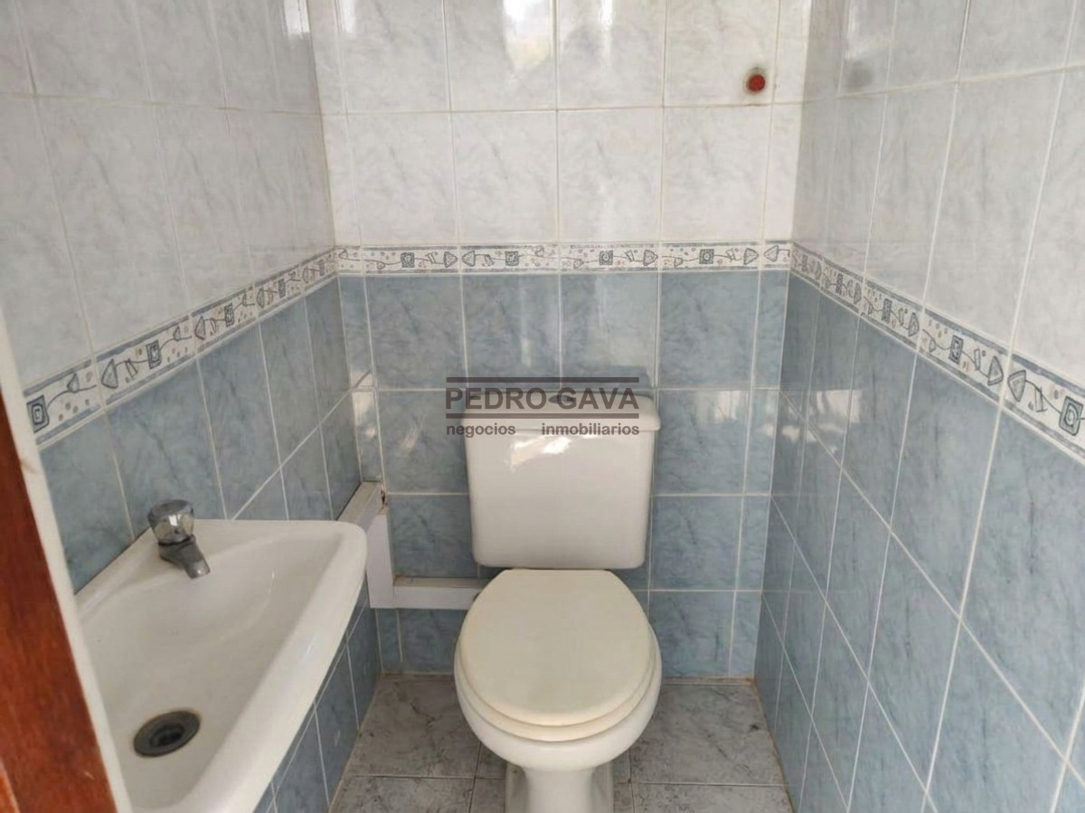Casa ID.380 - Casa en venta en Barrio Los Ángeles, Piriápolis, a 50 metros de la Rambla