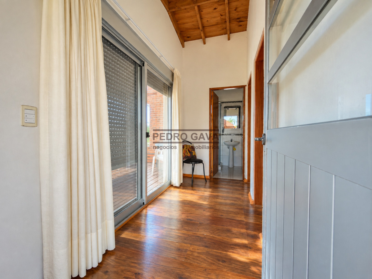 Casa ID.380 - Casa en venta en Barrio Los Ángeles, Piriápolis, a 50 metros de la Rambla