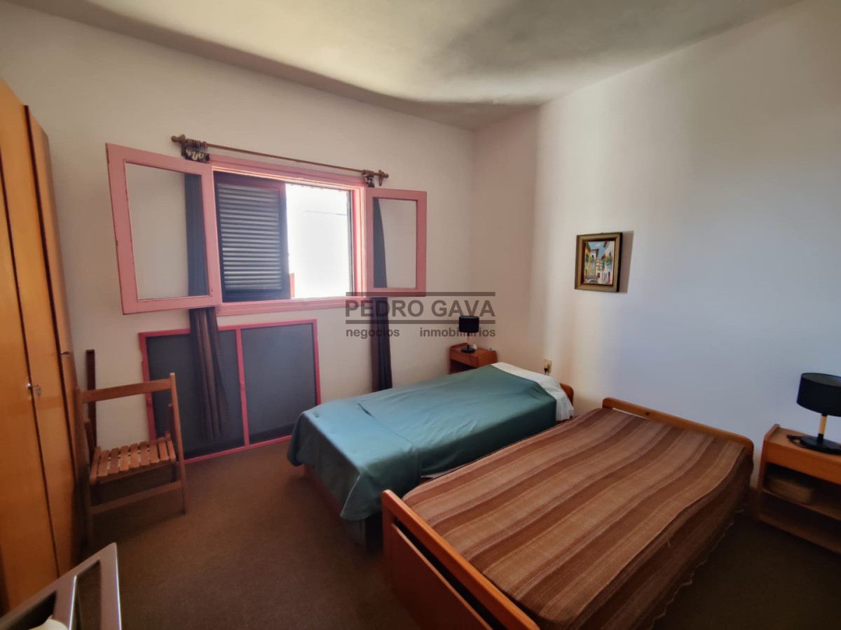 Casa ID.341 - Propiedad en venta con excelente ubicación comercial - A 30 metros de la Rambla