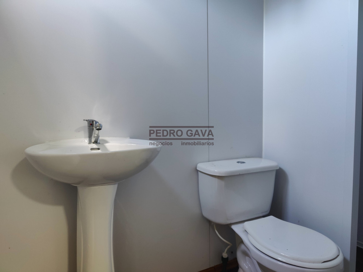 Casa ID.332 - Oportunidad imperdible en Playa Hermosa: dos unidades y gran potencial