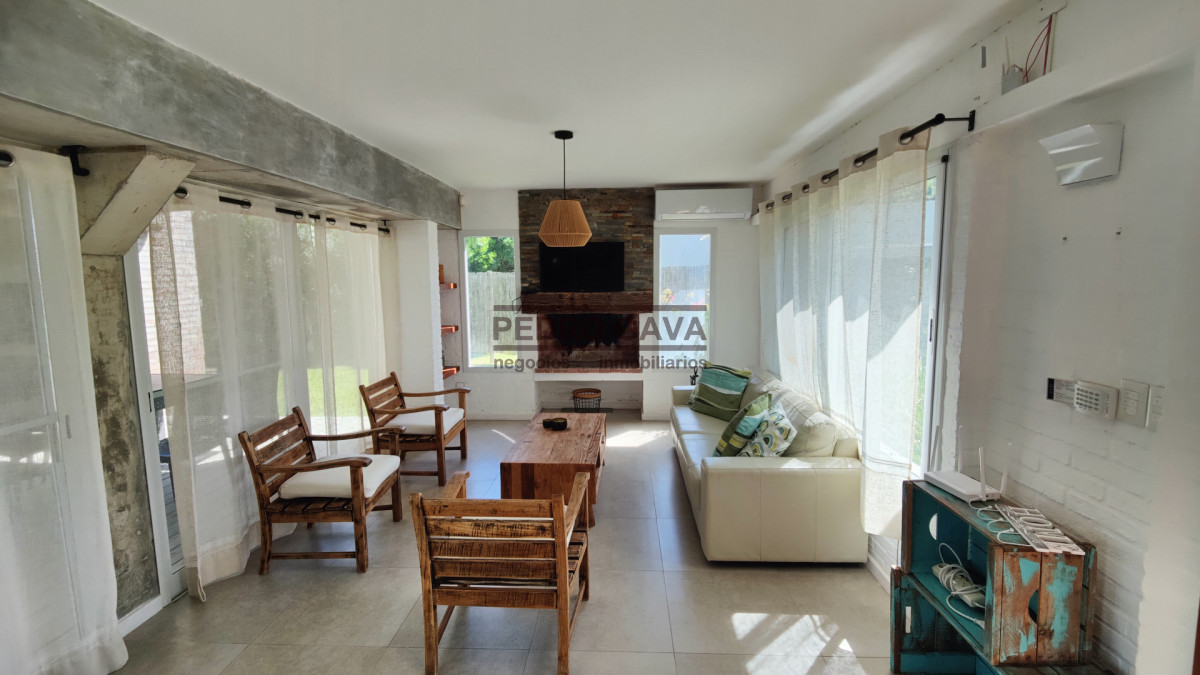 Casa ID.358 - Casa en venta en Punta Colorada, Piriápolis, entorno tranquilo y a pasos del mar