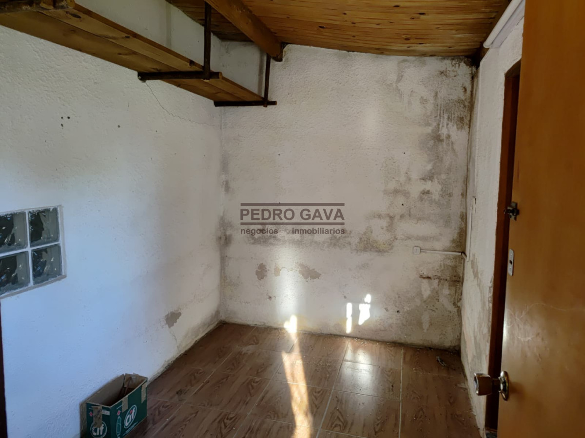 Casa ID.350 - Casa en Piriápolis con parque y potencial, proxima a la fuente de Venus