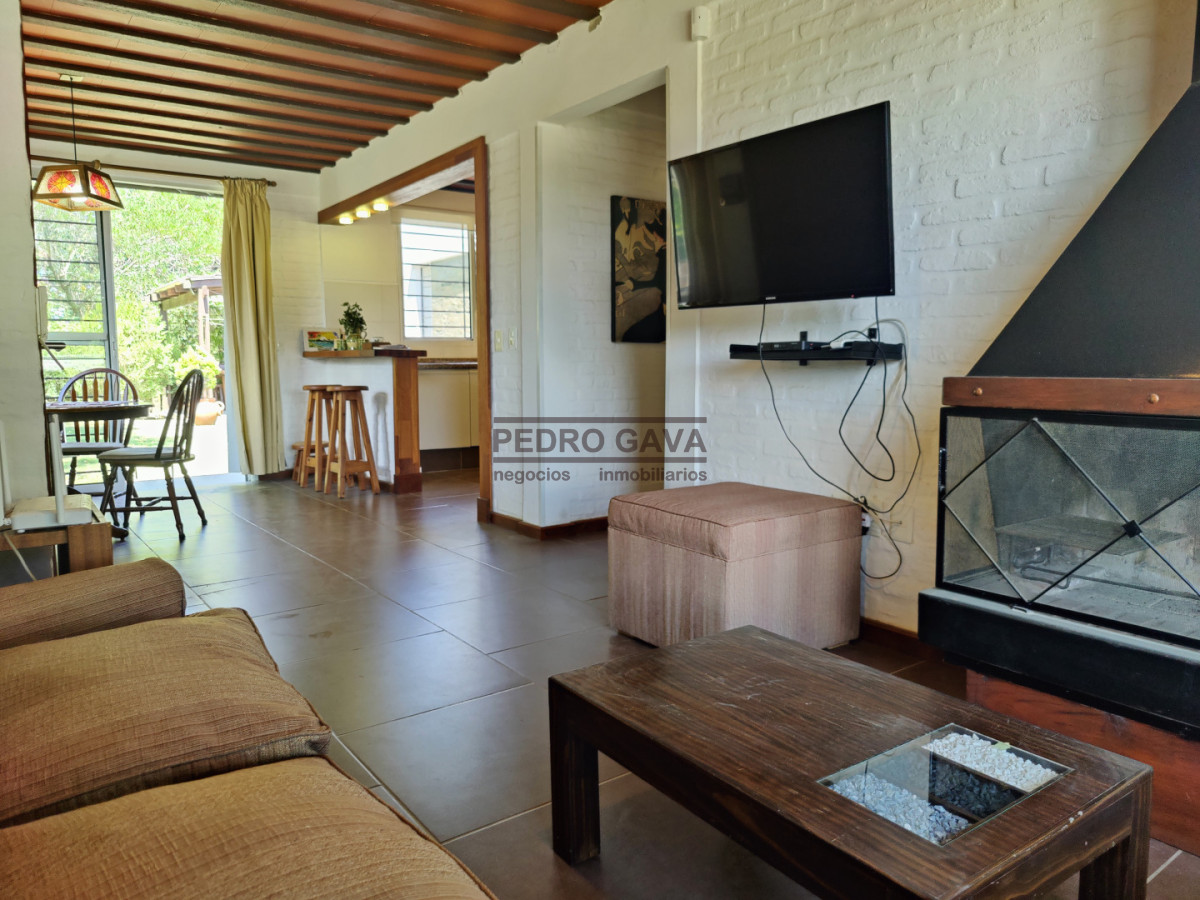 Casa ID.340 - Casa en venta en Playa Hermosa, Piriápolis - 3 dormitorios, parque y garage