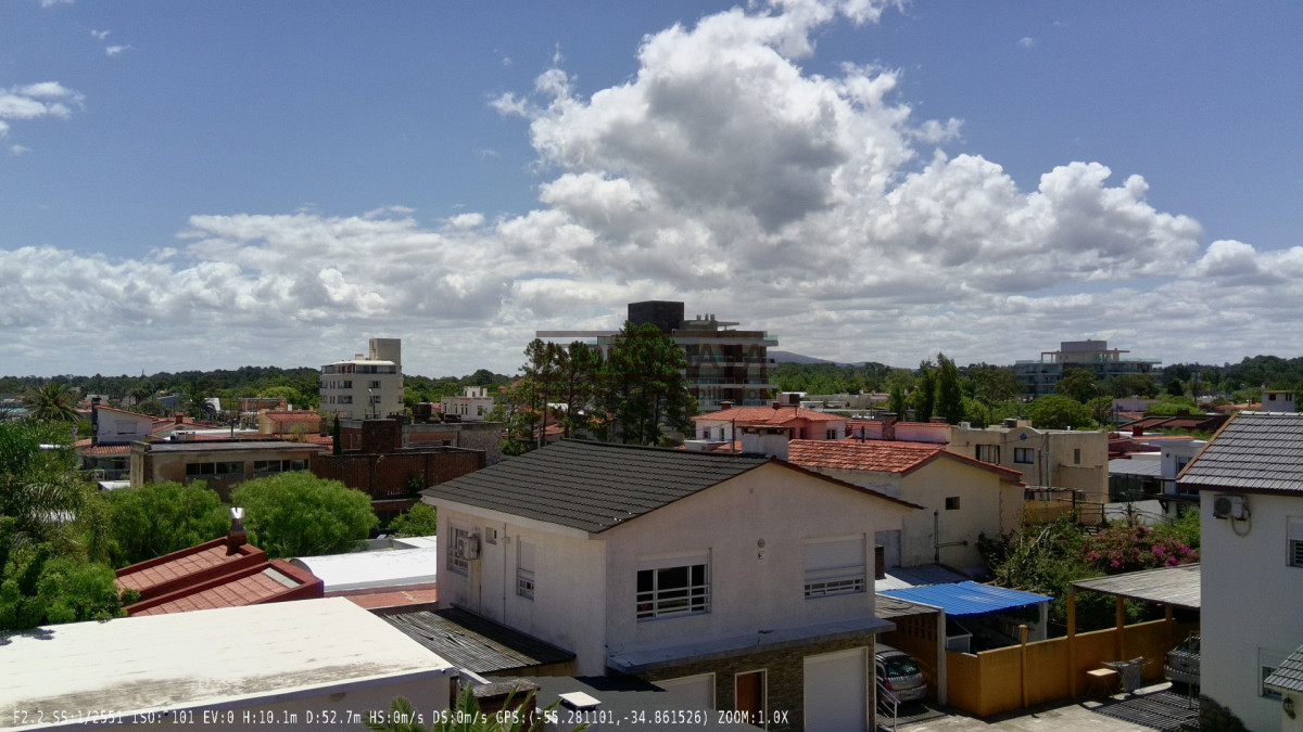 Casa ID.341 - Propiedad en venta con excelente ubicación comercial - A 30 metros de la Rambla