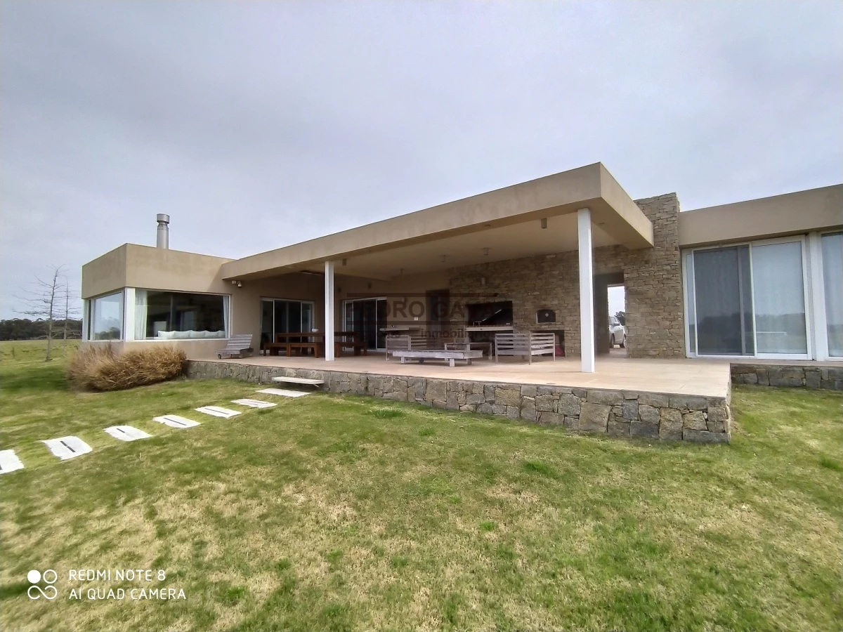 Casa ID.50 - Casa en venta en Laguna de los Cisnes muy próximo a Piriapolis y Punta del Este