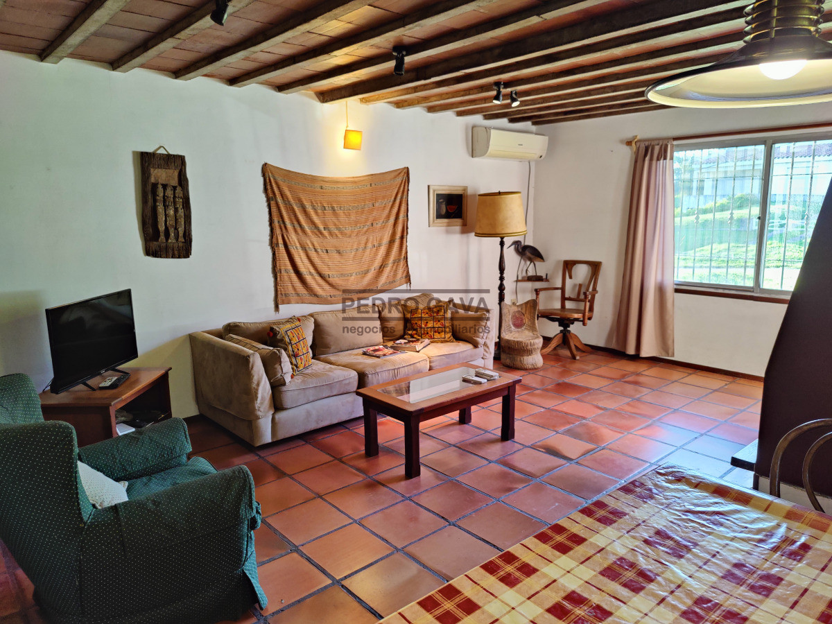 Casa ID.322 - Casa en venta en Playa Verde, Piriápolis a metros del mar !!