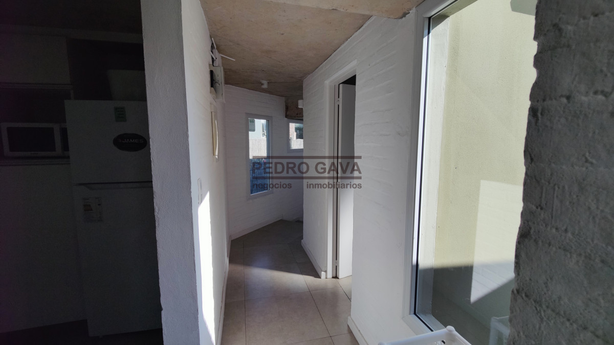 Casa ID.359 - Casa en venta en Punta Colorada, Piriápolis, 3 dormitorios en una planta, con piscina climatizada