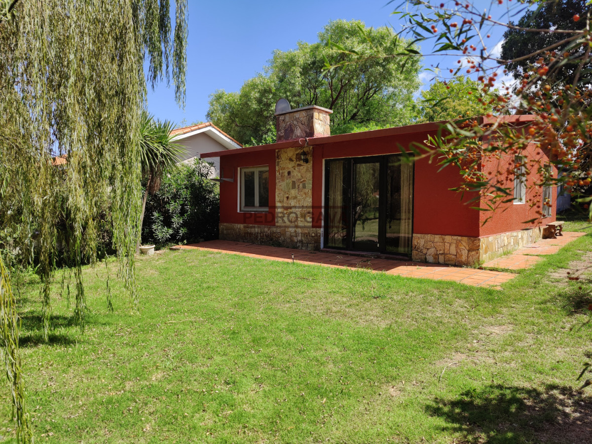 Casa ID.348 - Casa en venta en Playa Hermosa, Piriápolis, a 200 metros del mar