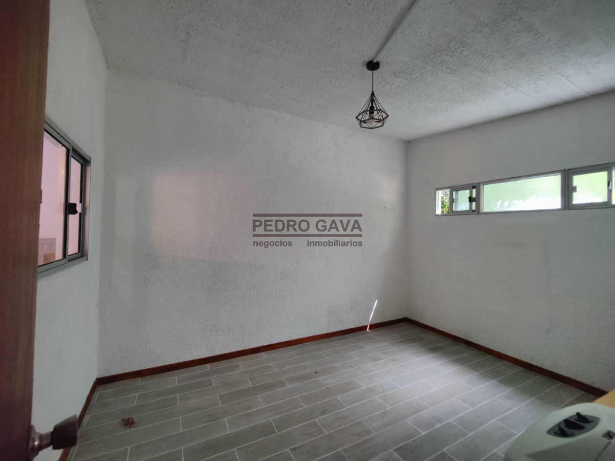 Casa ID.348 - Casa en venta en Playa Hermosa, Piriápolis, a 200 metros del mar