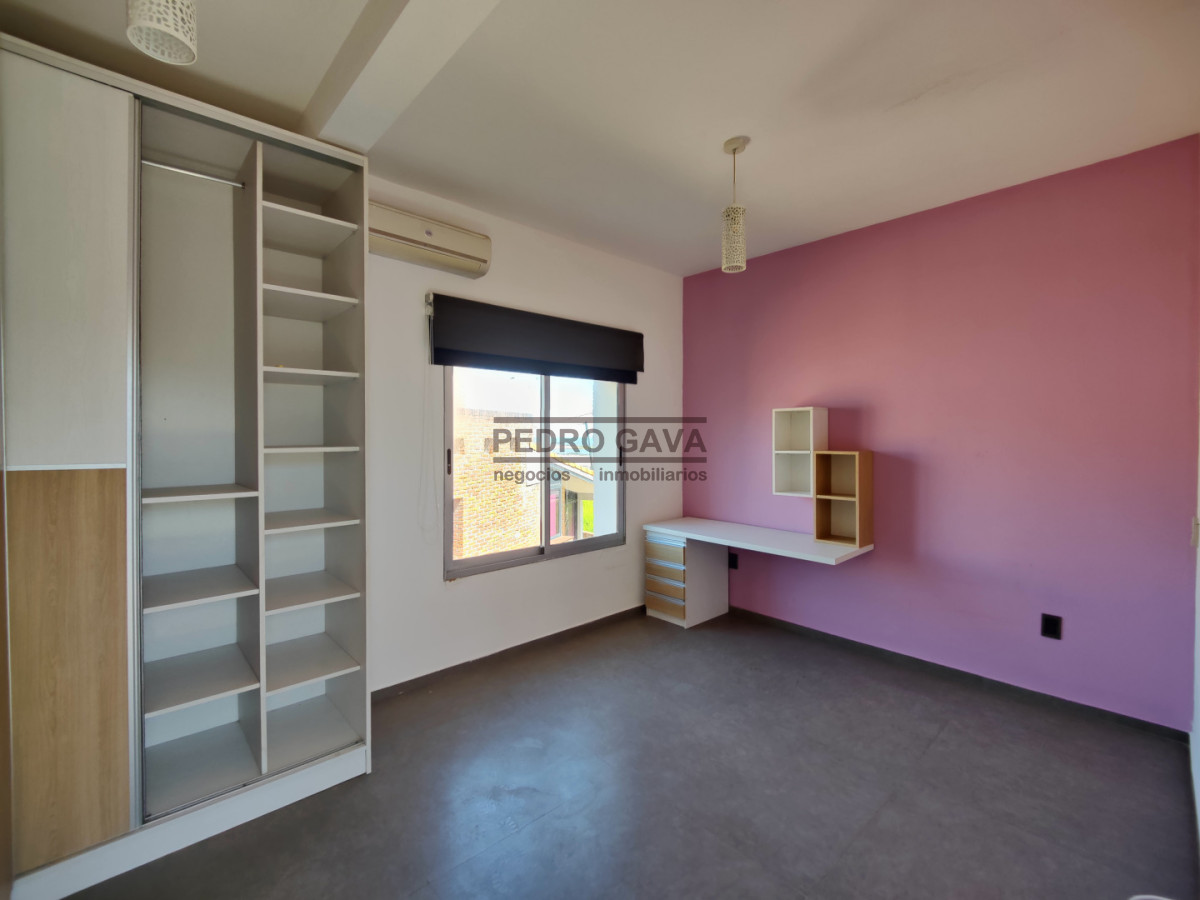 Casa ID.329 - Casa a la venta frente a Playa de los Lamas - luz, vistas y confort en cada ambiente