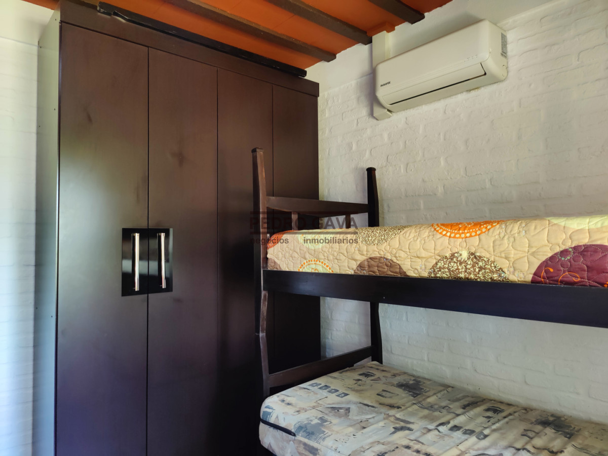 Casa ID.340 - Casa en venta en Playa Hermosa, Piriápolis - 3 dormitorios, parque y garage