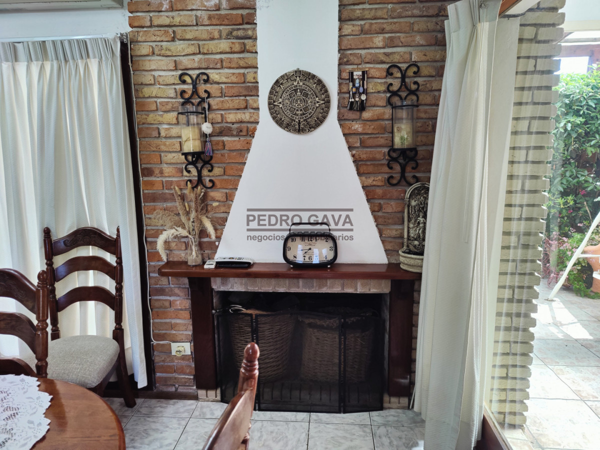 Casa ID.380 - Casa en venta en Barrio Los Ángeles, Piriápolis, a 50 metros de la Rambla