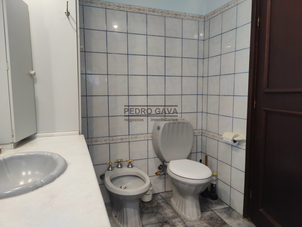 Casa ID.368 - Venta de casa con piscina y más de 3.000 m² de terreno en Balneario Bella Vista, Piriápolis