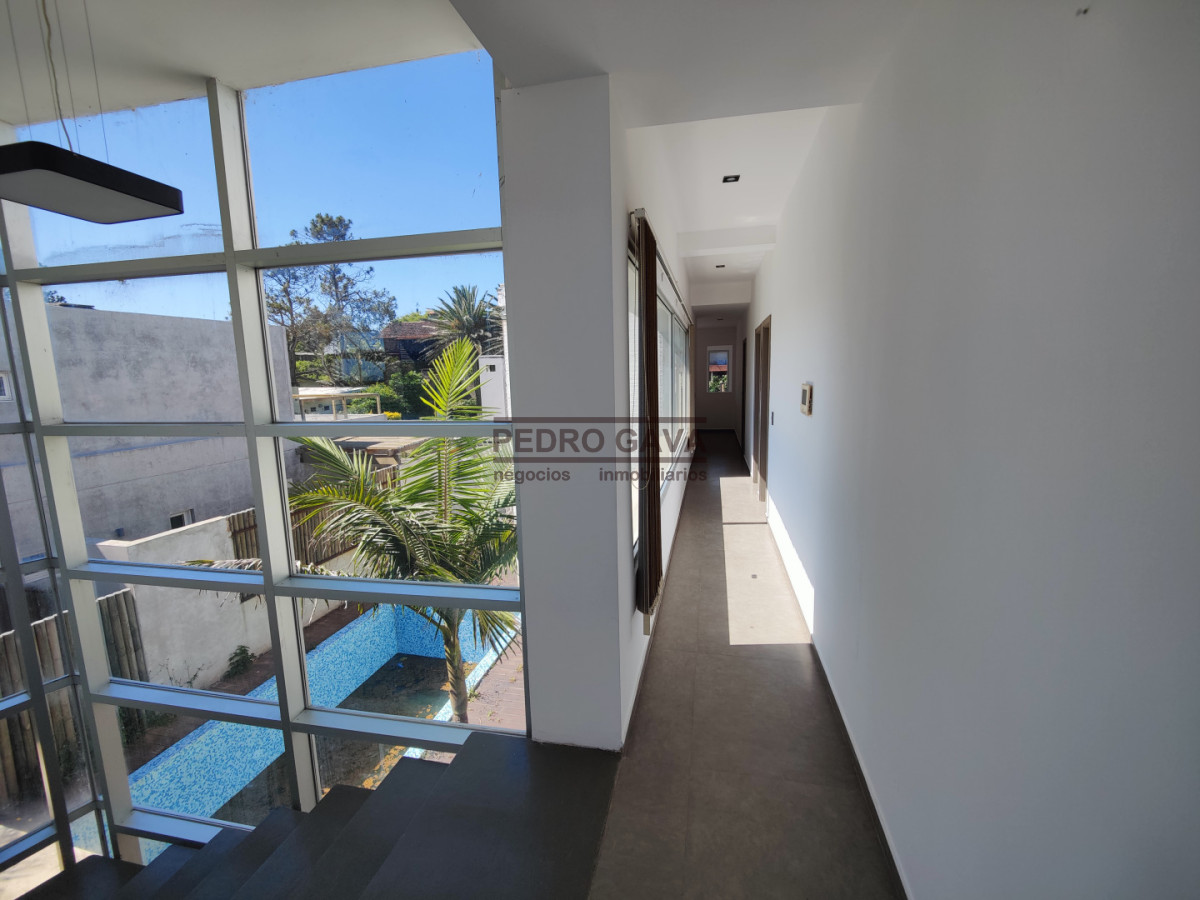 Casa ID.329 - Casa a la venta frente a Playa de los Lamas - luz, vistas y confort en cada ambiente