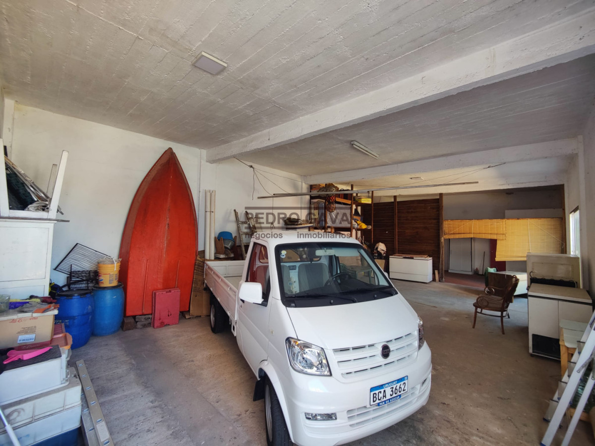 Casa ID.341 - Propiedad en venta con excelente ubicación comercial - A 30 metros de la Rambla