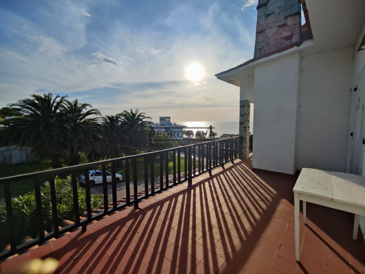 Casa ID.55 - Chalet con historia y vistas únicas - Piriápolis, falda del Cerro San Antonio